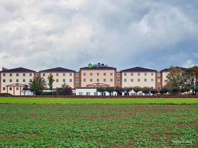 Фото H+ Hotel Lubeck