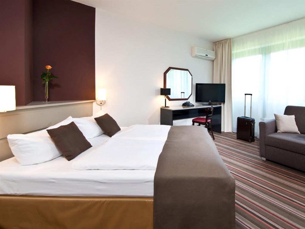 Фото Leonardo Inn Hotel Hamburg Airport