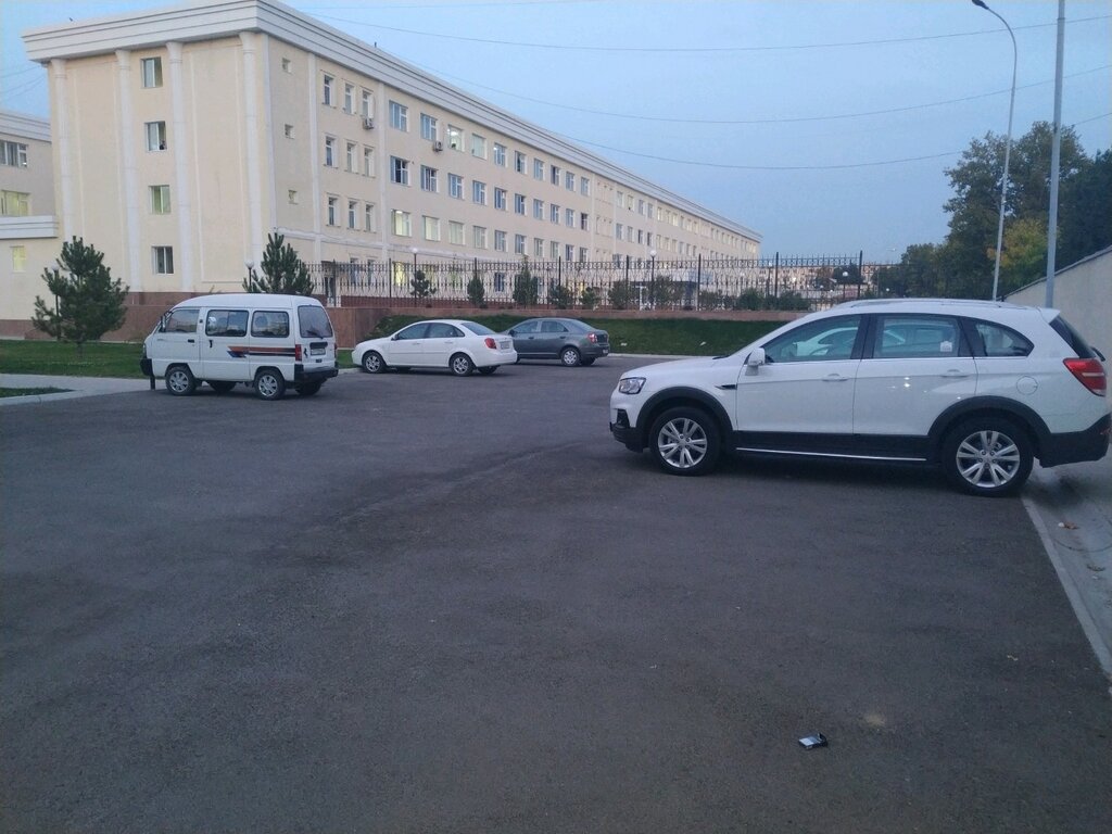 Автомобили Узбекистан стоянка