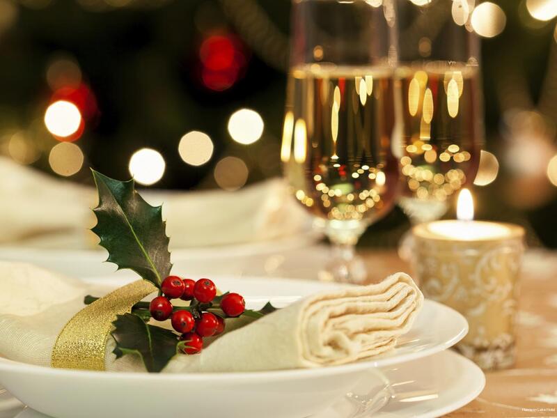 Фото Harrison Lake Hotel