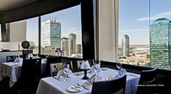 Фото Chateau Lacombe Hotel