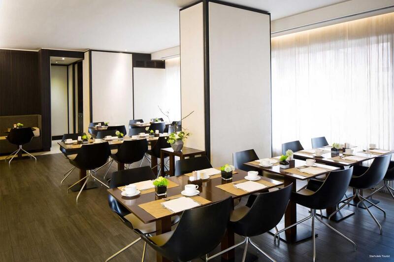 Фото Starhotels Tourist