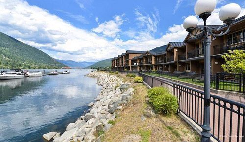 Фото Prestige Hudson Bay Lodge & Conference Centre