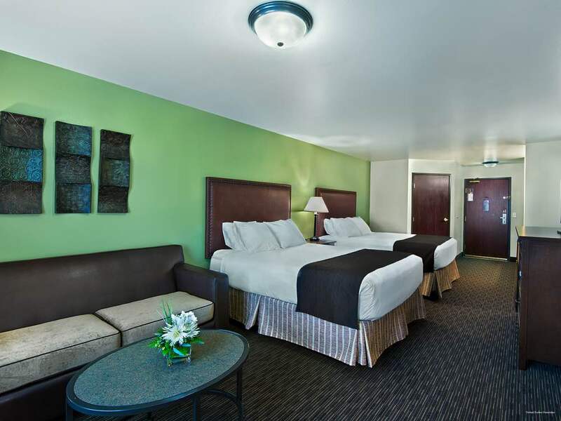 Фото Oxford Suites Hermiston