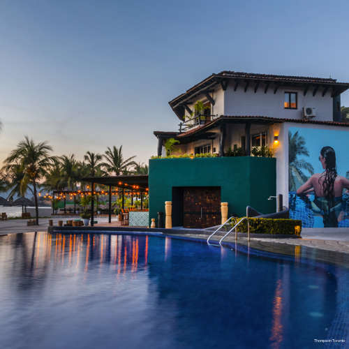 Фото 1 Hotel Toronto