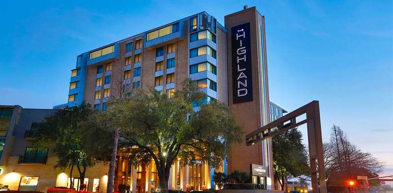 Фото Amway Grand Plaza, Curio Collection by Hilton