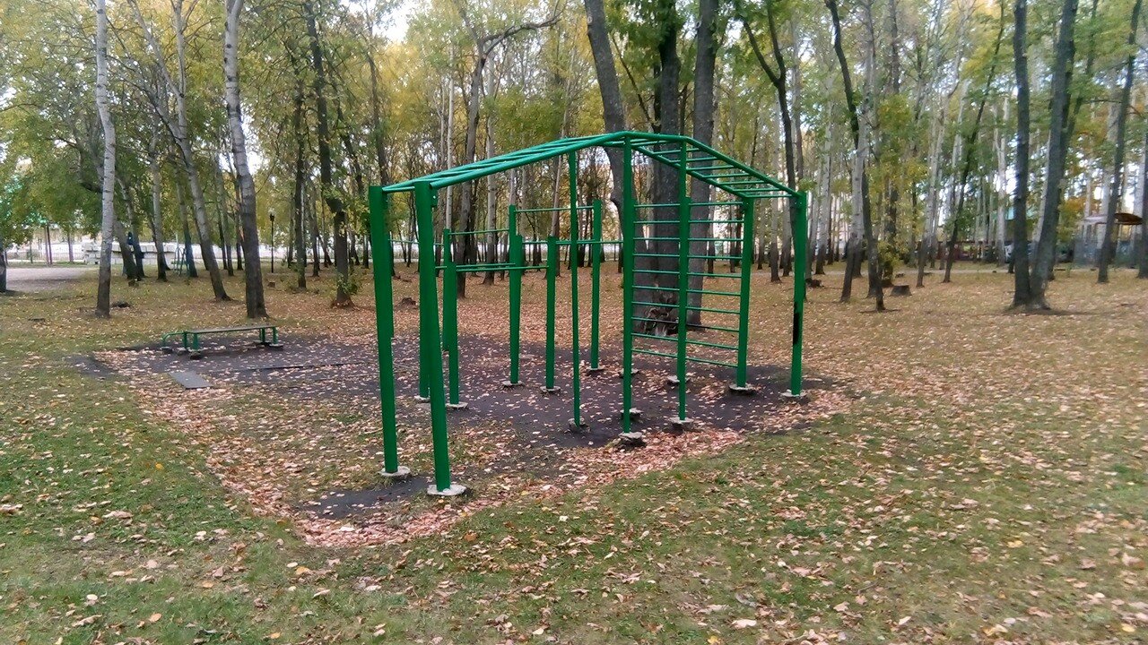 Парк в пролетарском районе