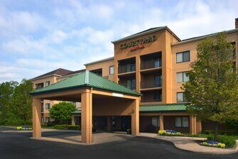 Гостиница Courtyard by Marriott Cleveland Airport South