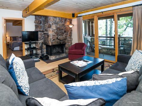 Фото Lift One Condominiums