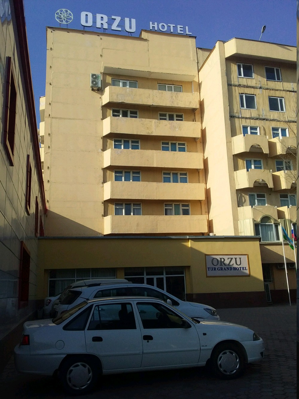 Фото отеля 1