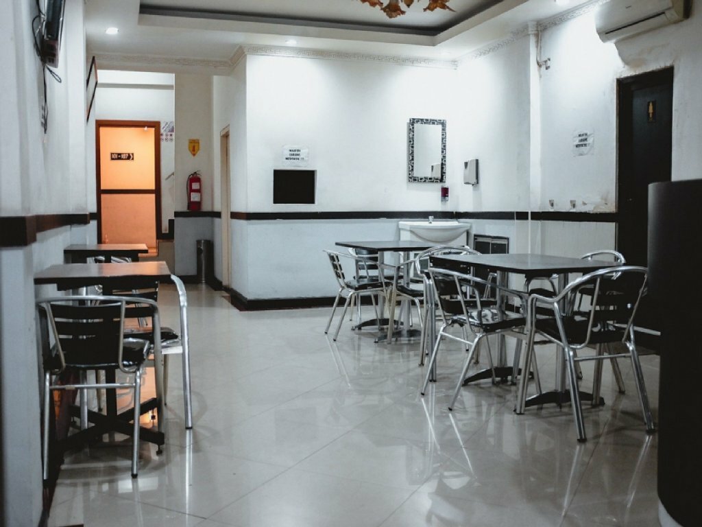 Hotel RedDoorz Plus near Palembang Indah Mall, Palembang, photo