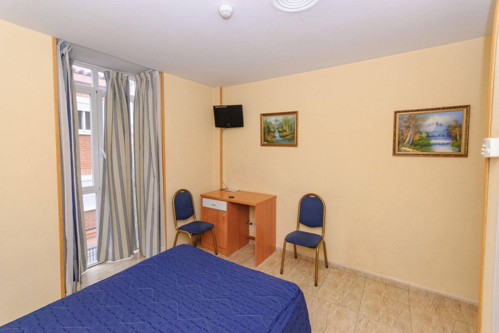 Фото Hotel Barajas Plaza