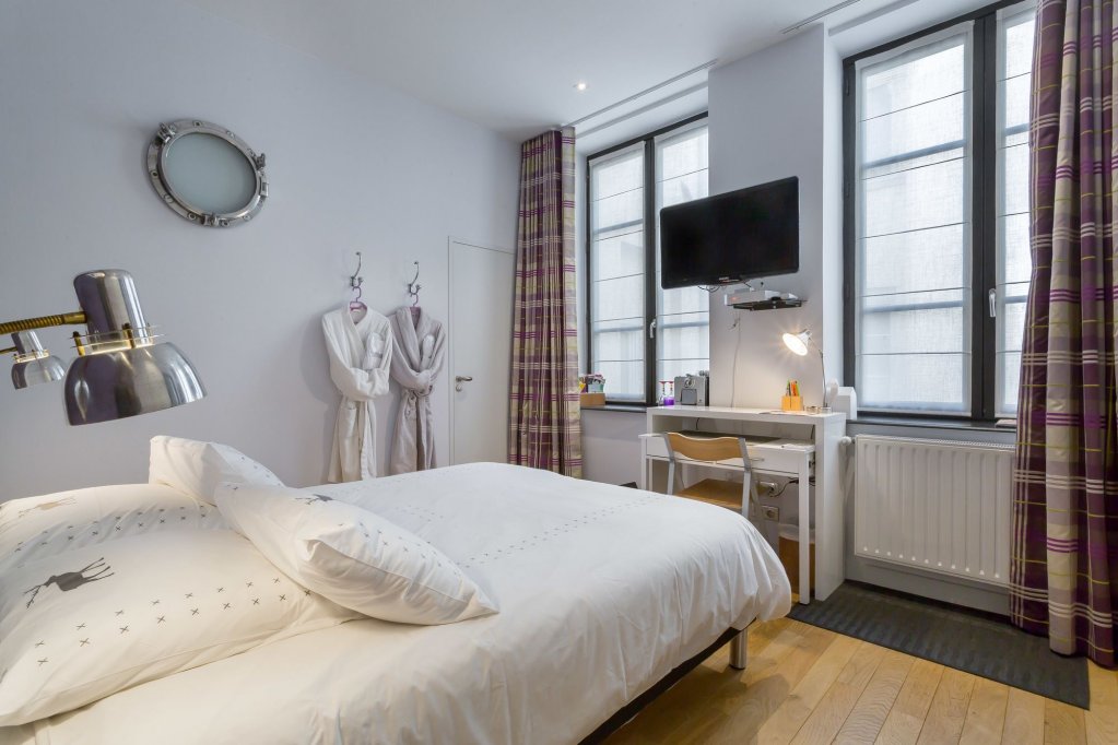 Фото Hotel Vaubecour