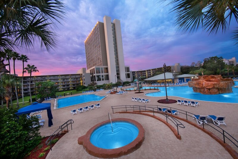 Гостиница Wyndham Garden Lake Buena Vista Disney Springs® Resort Area в Орландо