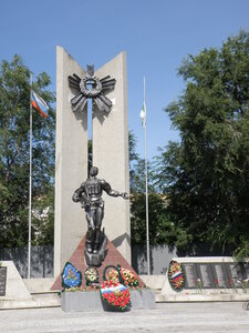 Воинам, погибшим в локальных конфликтах (Kurgan, zhiloy rayon Tsentralny), monument, memorial
