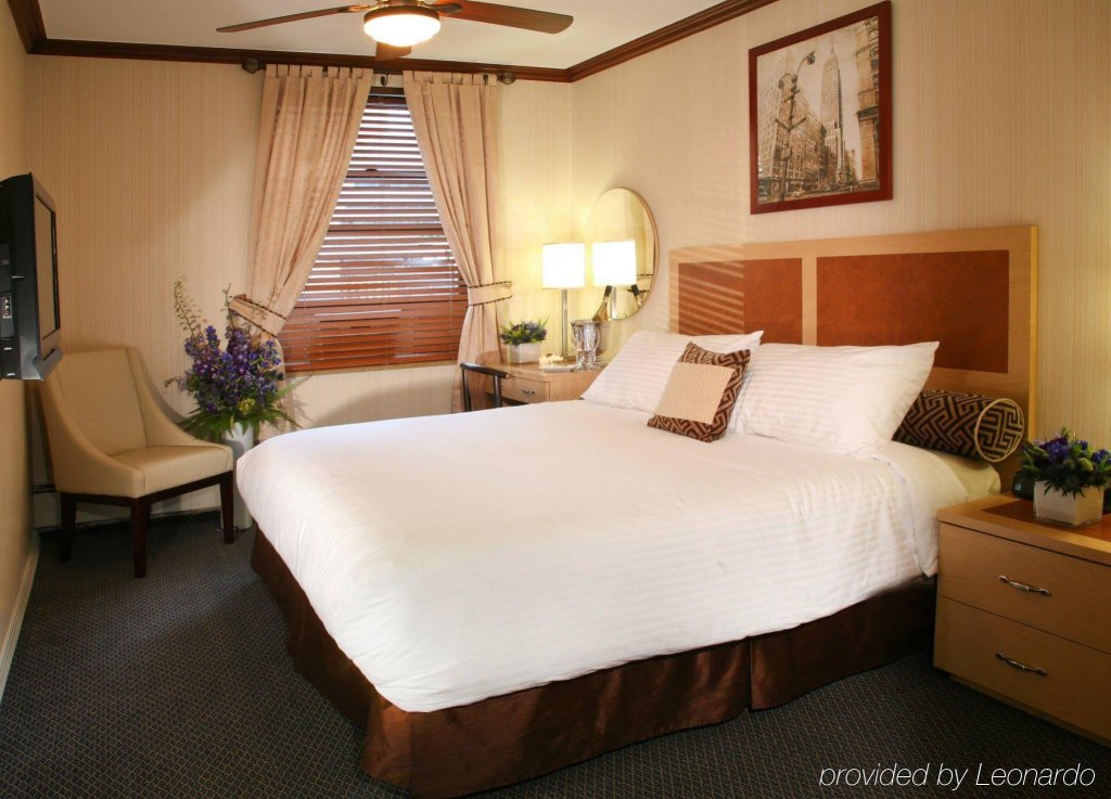 Фото The Frederick Hotel