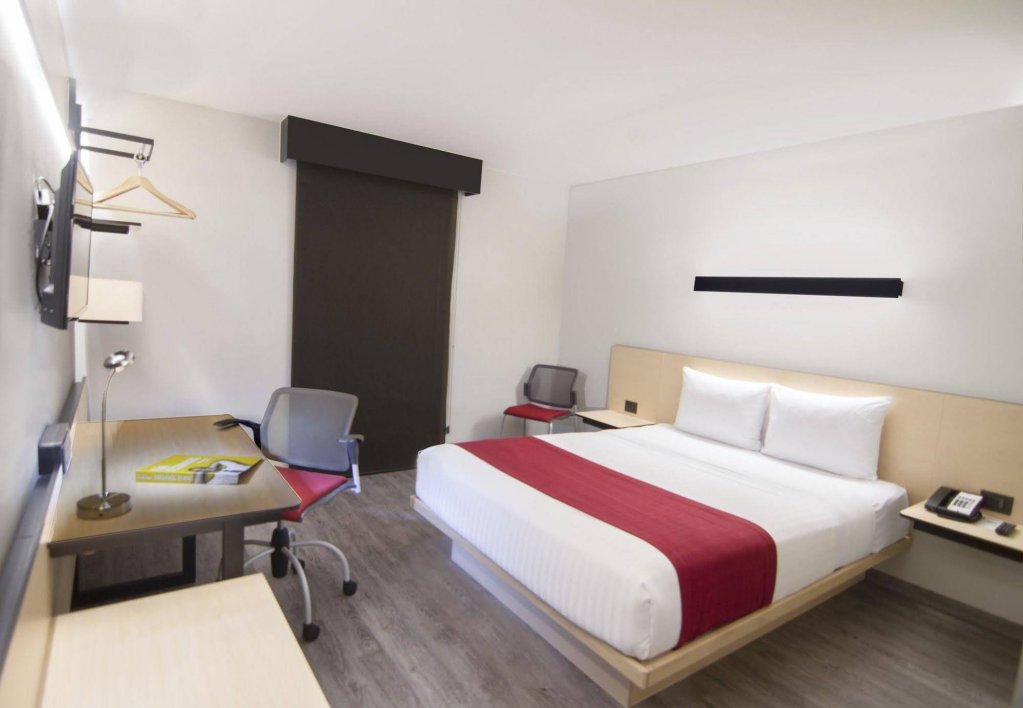 Фото City Express by Marriott Ciudad De México La Raza