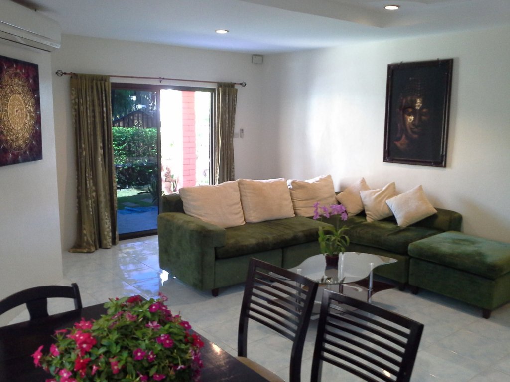 Фото Madee Villa - Pattaya Holiday House Walking Street