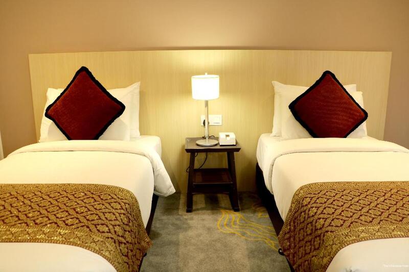 Фото The 5 Elements Hotel