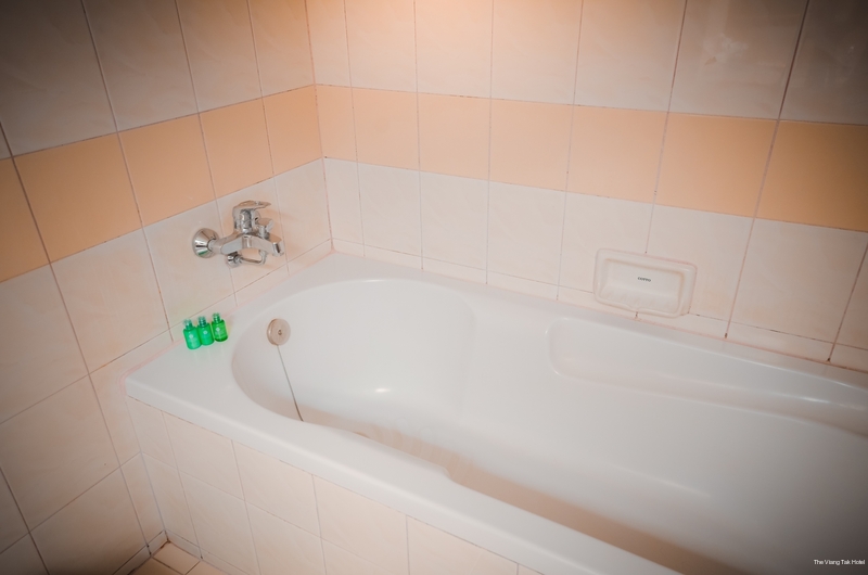 Фото The Viangtak Riverside Hotel