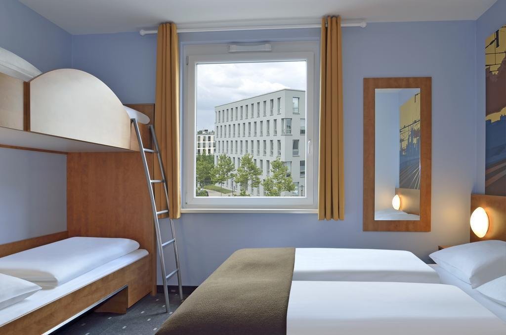 Фото B&b Hotel Saarbrücken-Hbf