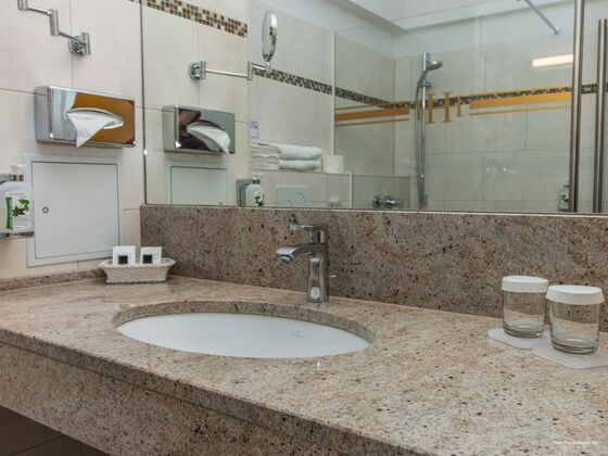 Фото Hotel Hanseatischer Hof