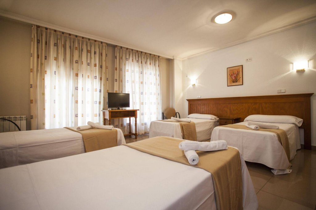 Фото Hotel Victoria Valdemoro