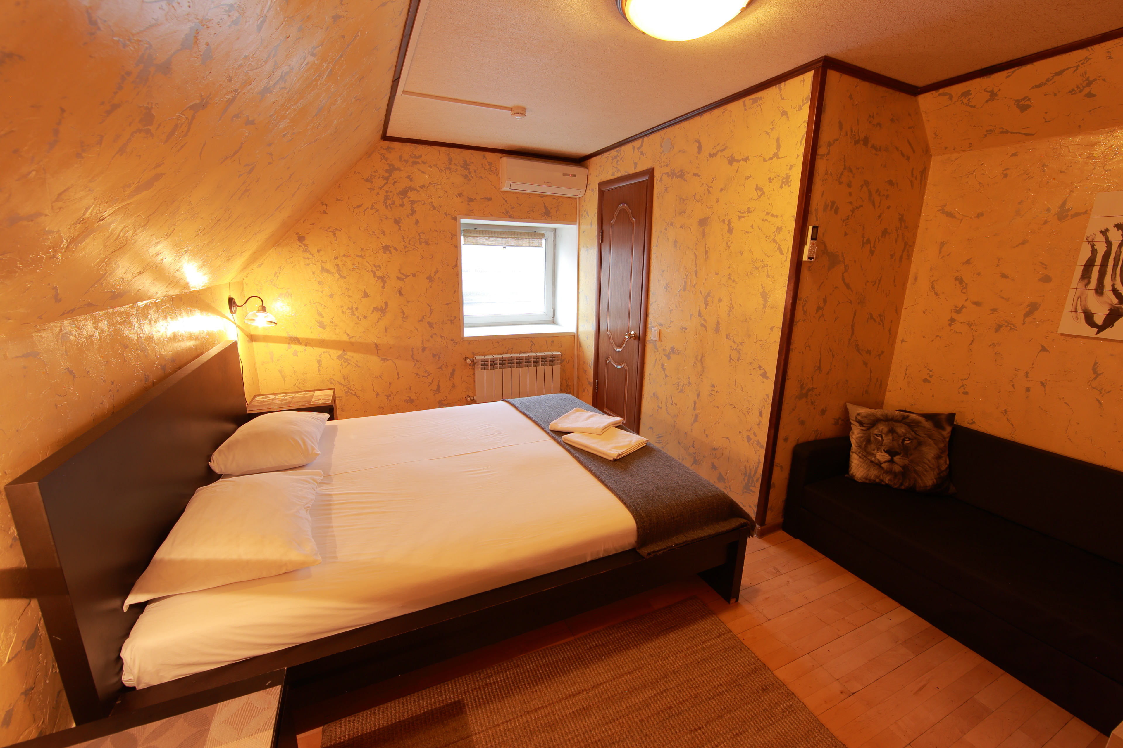 Фото Night Train