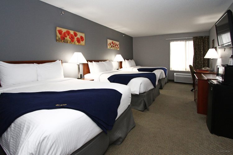 Фото New Victorian Inn and Suites