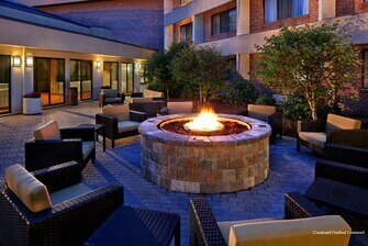 Hotel Courtyard by Marriott Hartford Cromwell, State of Connecticut, photo