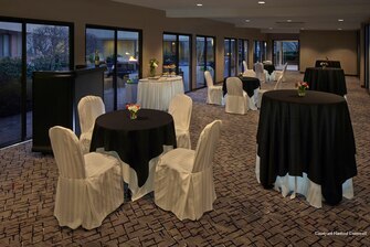 Фото Courtyard by Marriott Hartford Cromwell