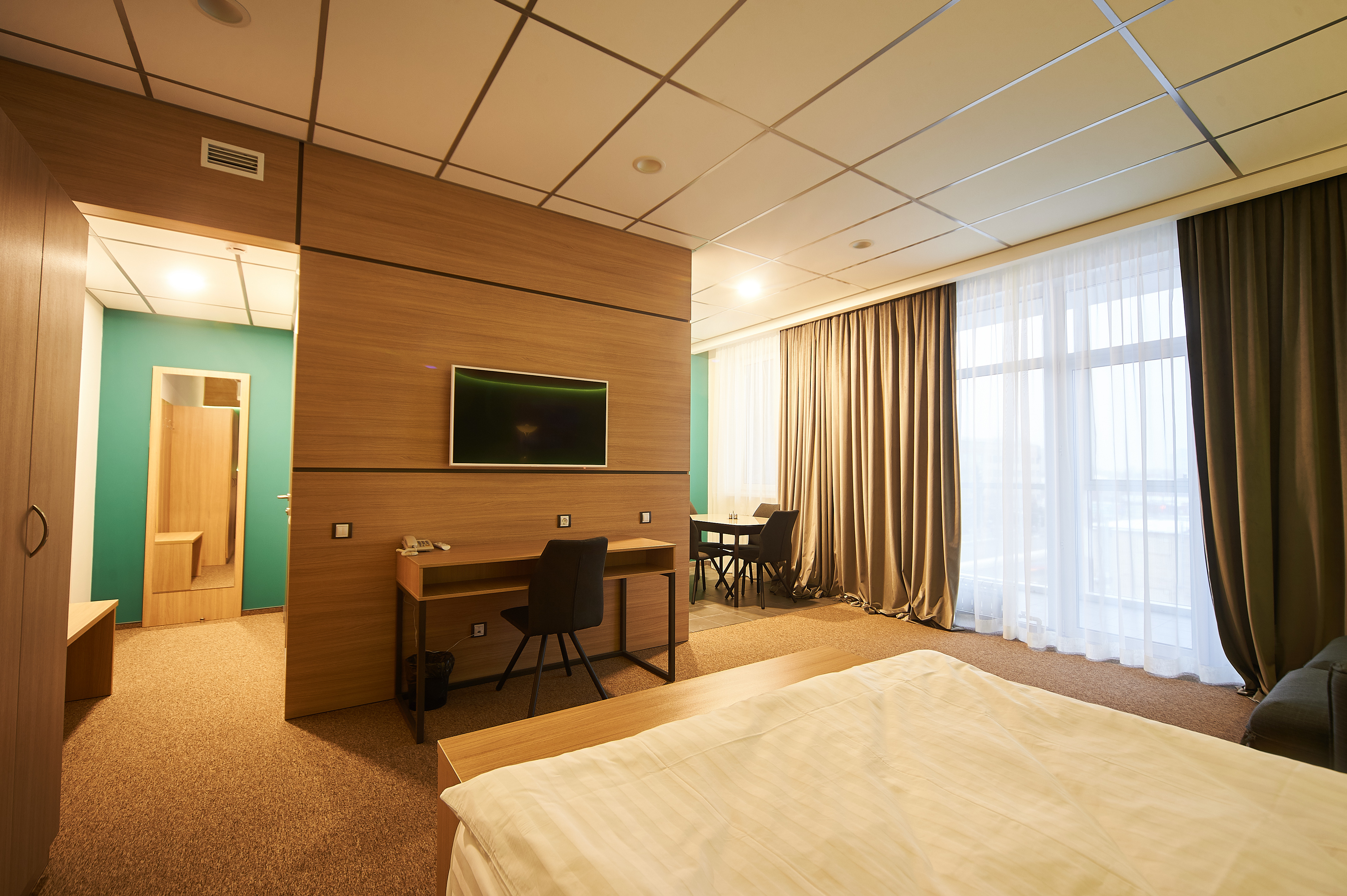 Фото отеля 2