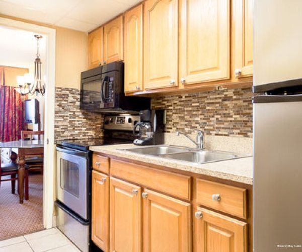 Фото Monterey Bay Suites