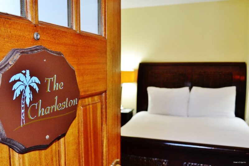 Фото Water's Edge Inn - Adults Only