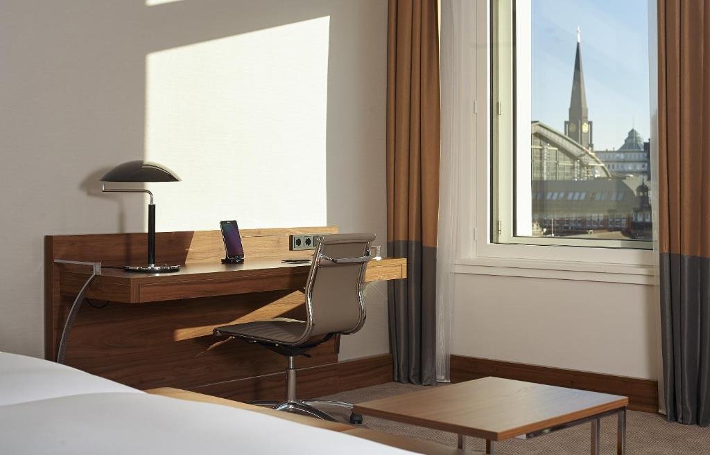 Фото Hampton by Hilton Hamburg City Centre