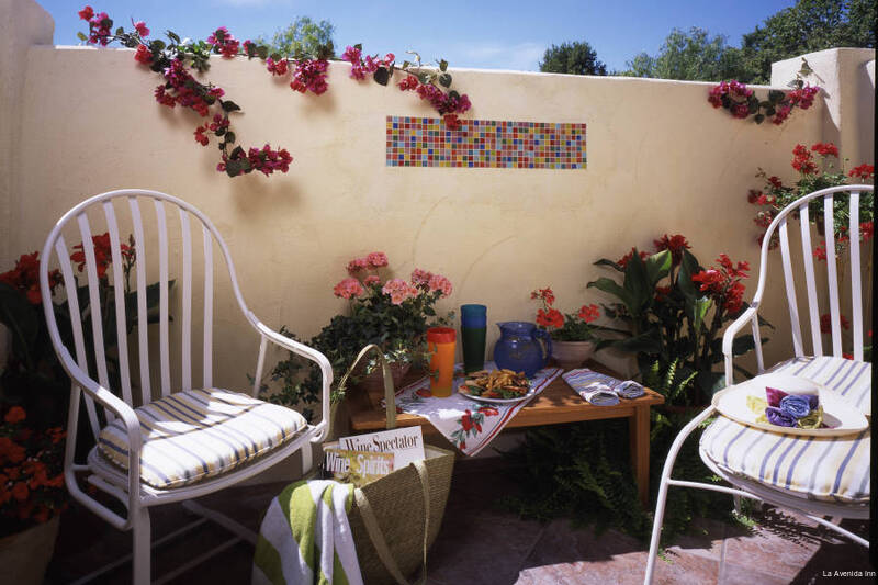 Фото La Avenida Inn