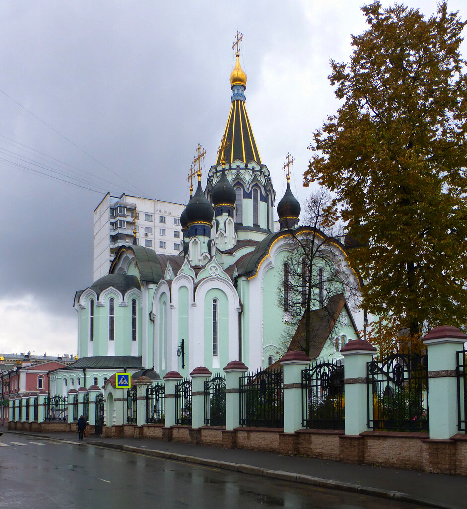 Церковь у метро сокольники