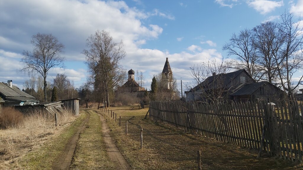 Orthodox church Tserkov Troitsy Zhivonachalnoy V Zamerye, Kostroma Oblast, photo