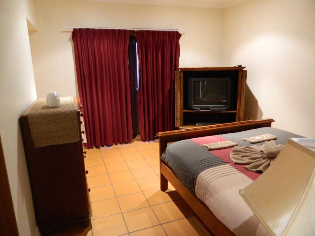 Фото The Manly Lodge Boutique Hotel