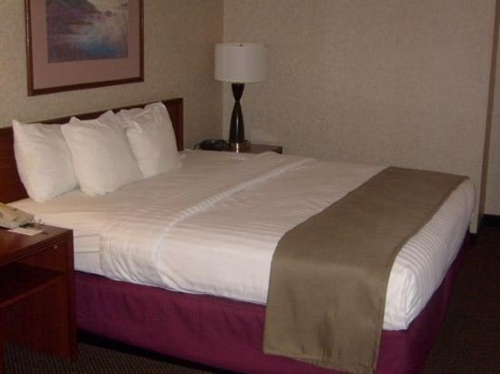 Фото Baymont by Wyndham Golden/Red Rocks