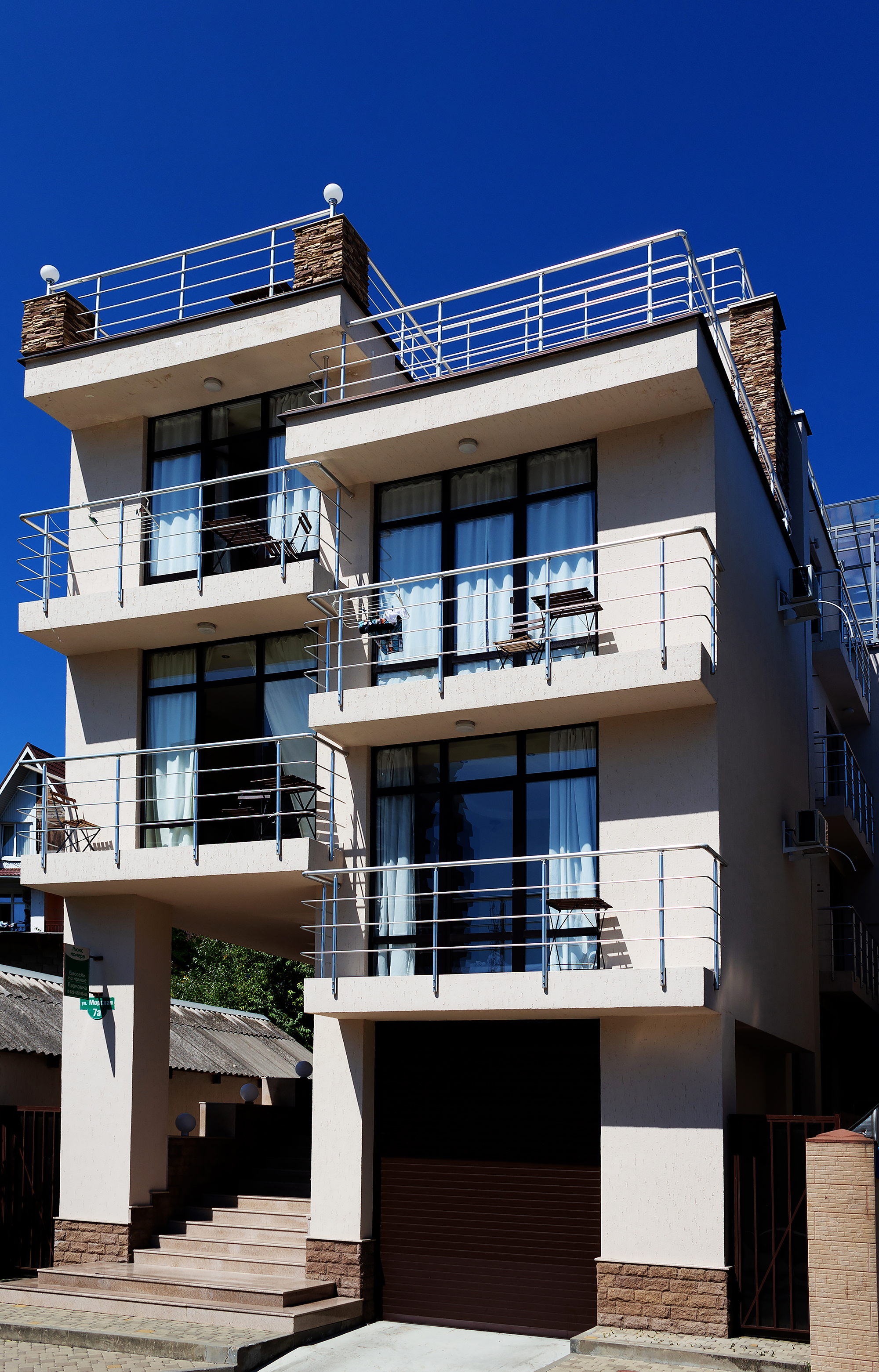 Фото отеля 1