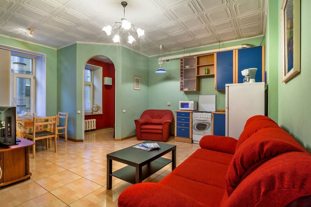 Short-term housing rental Friends apartment on Moyka 40, Saint Petersburg, photo