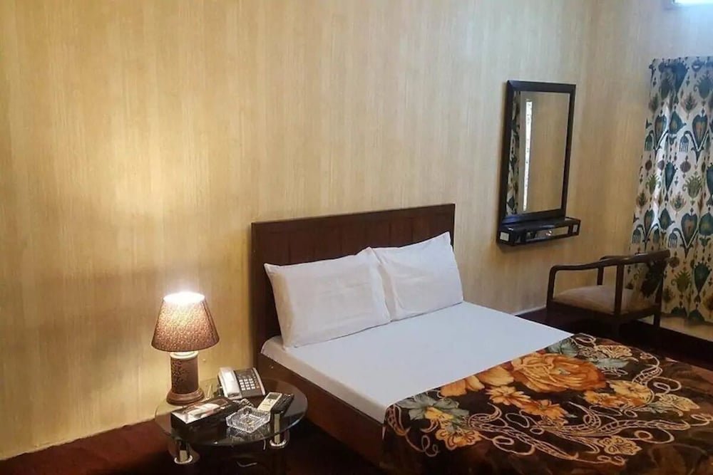 Фото Hilltop Hotel