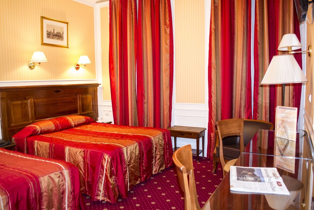 Фото Hotel Touring