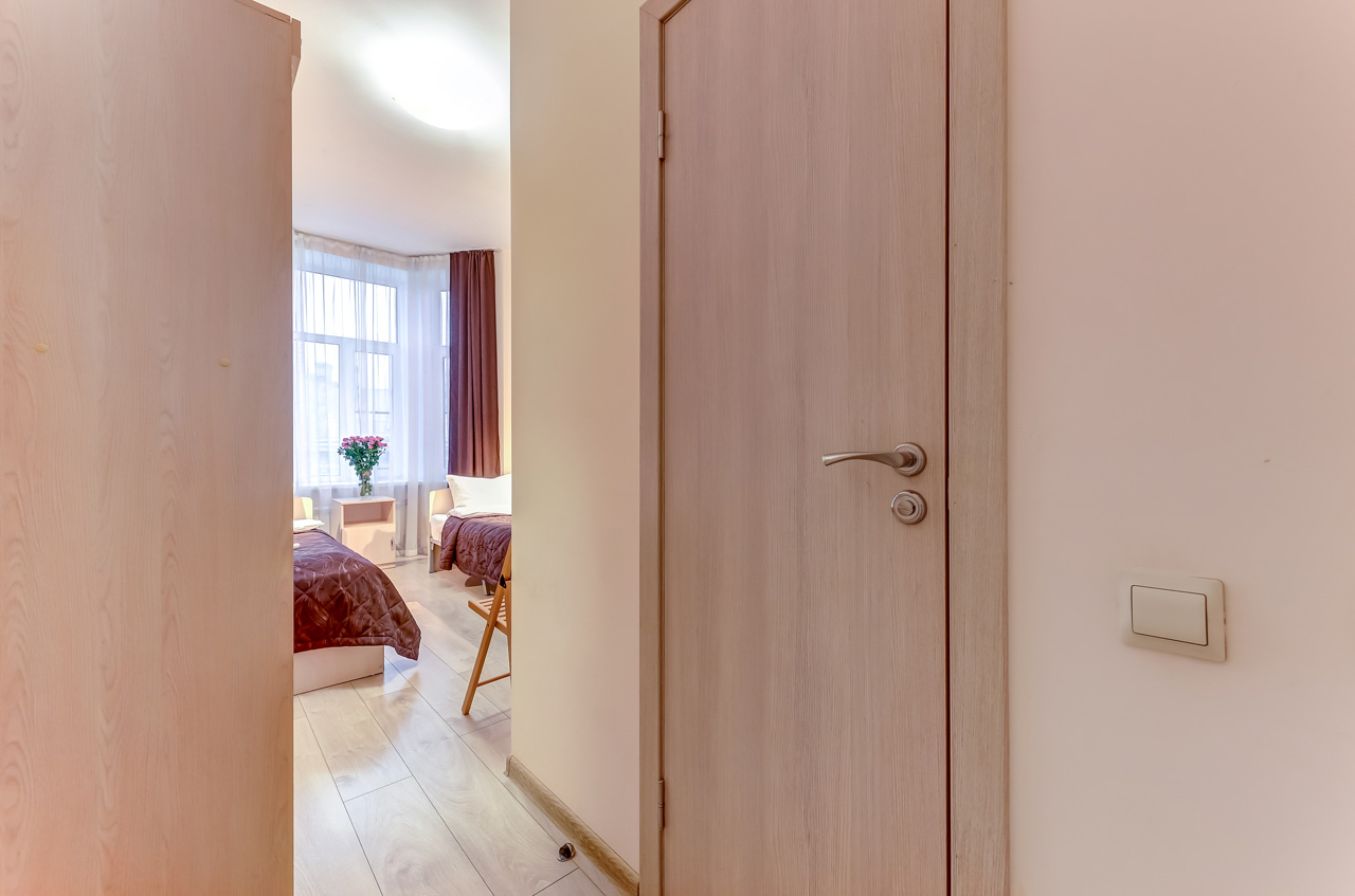 Фото Демократ на Невском 95