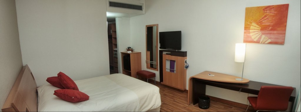 Фото Novotel Porto Alegre Tres Figueiras Hotel