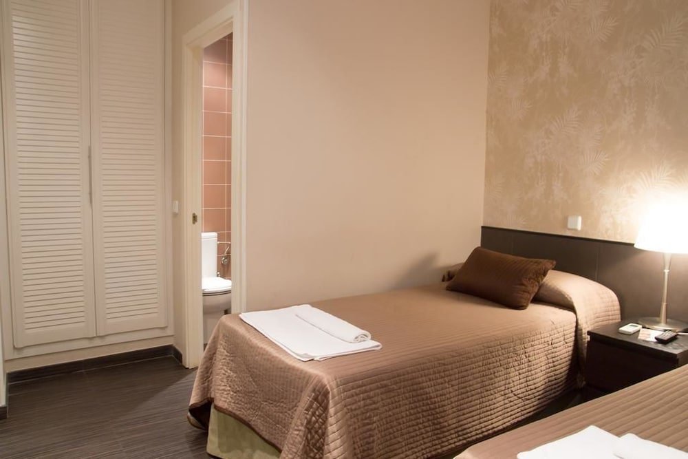 Фото Ch Lemon Rooms - Madrid