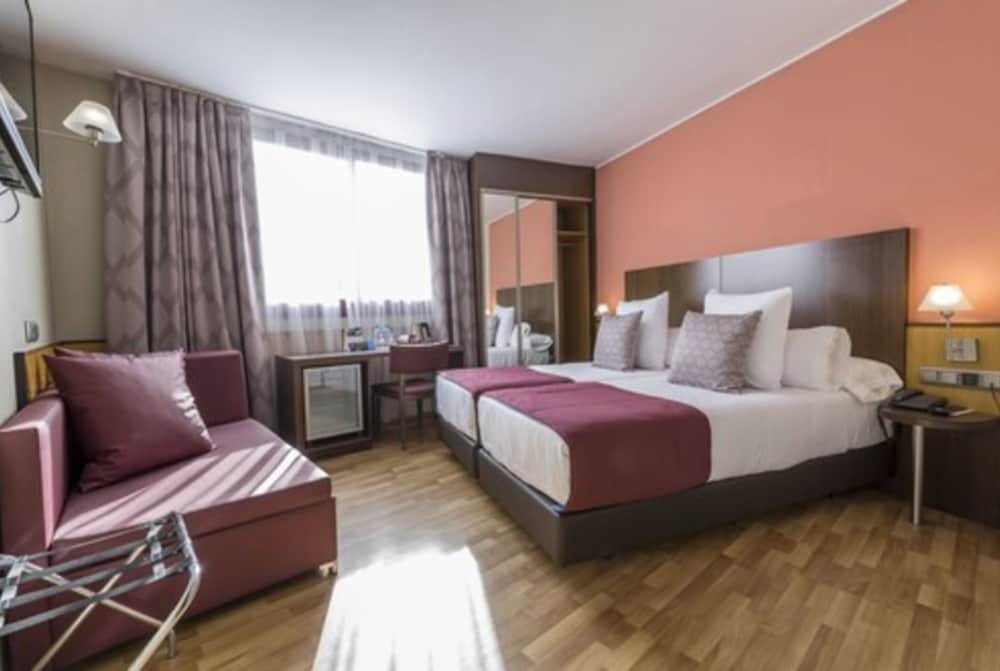 Фото Hotel Ronda Lesseps