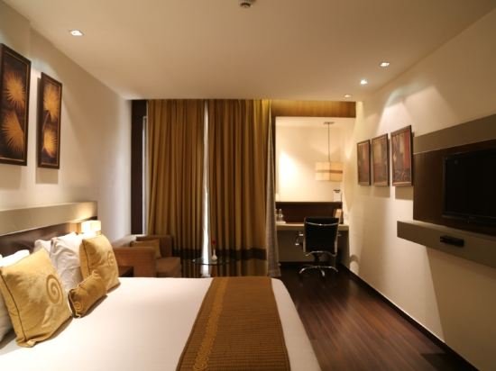 Фото Shervani Hotel Nehru Place