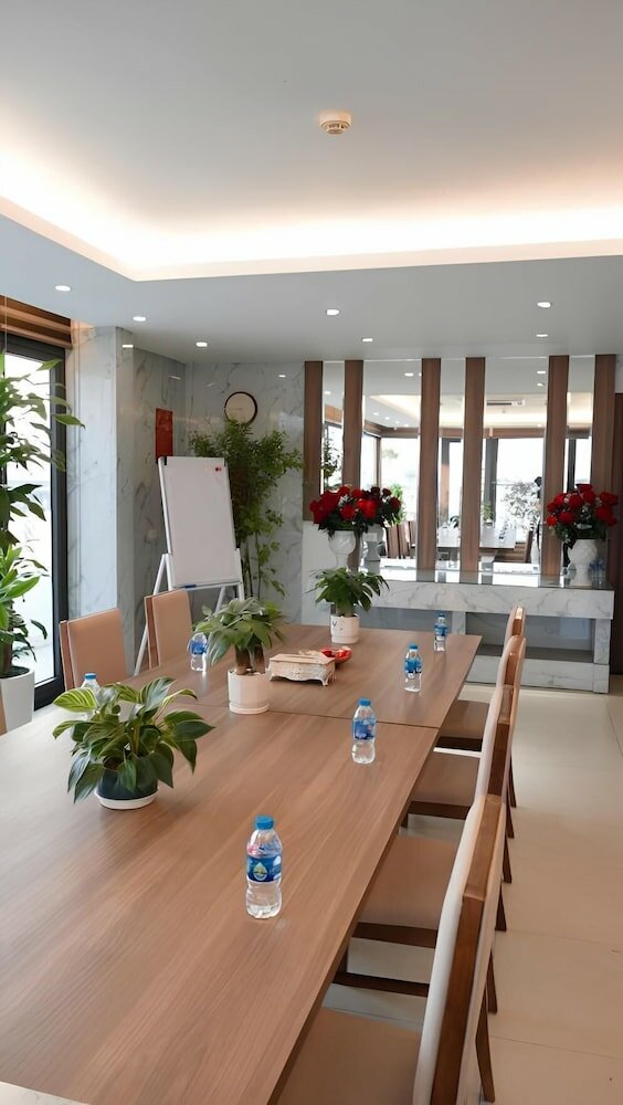 Фото Rosarian Hotel